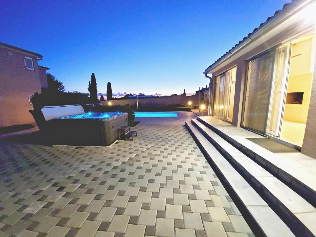 Villa Mattea Galižana Zewnętrze zdjęcie